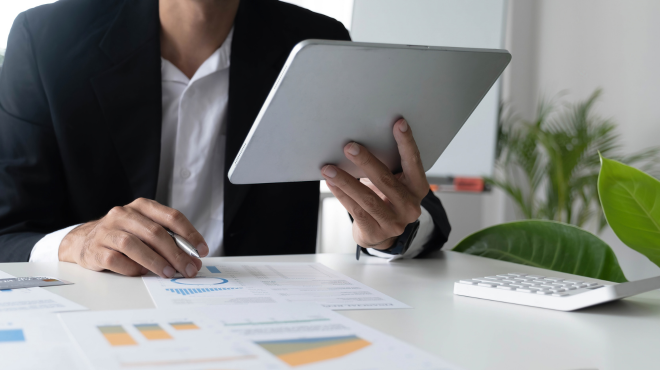 The benefits of outsourcing your bookkeeping services for small businesses in Alberta